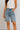 Bermuda en jean bleu clair taille haute pour femme - vue de face